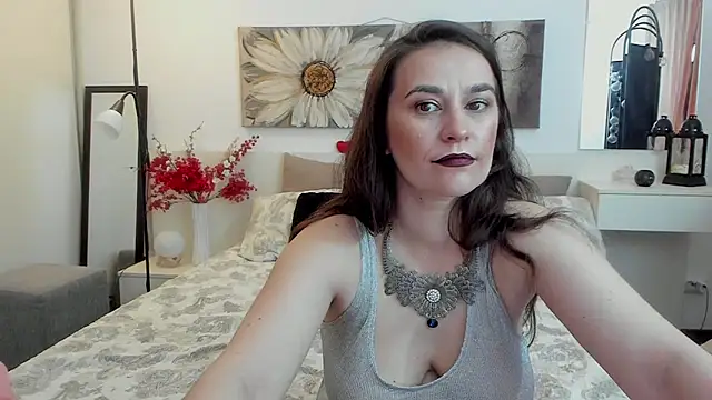 Snapshot of JoyCasidy chatting on 06-01-26, 03:44 JoyCasidy online show from 06-01-26, 03:44