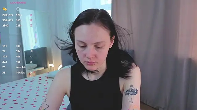 MaryCoopeer online show from 07-10-26, 05:07