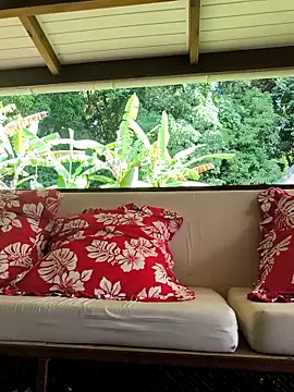 Snapshot of emma4xxx chatting on 03-01-25, 07:48 emma4xxx online show from 03-01-25, 07:48