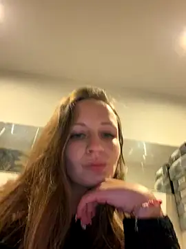 emma4xxx online show from 11-22-25, 07:02