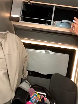 Snapshot of emma4xxx chatting on 09-14-25, 08:20 emma4xxx online show from 09-14-25, 08:20