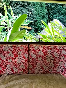 emma4xxx online show from 03-17-26, 08:23