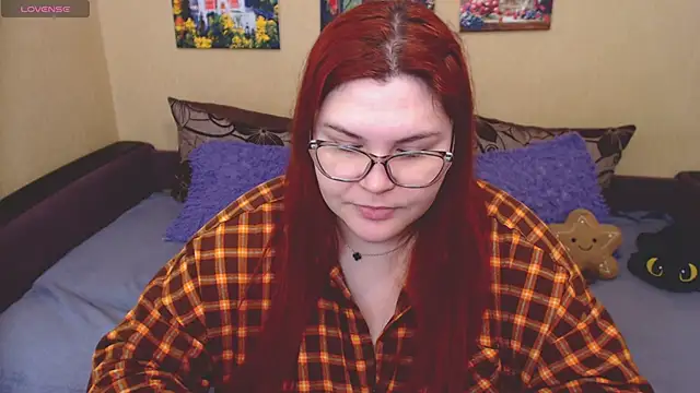 JuliaKeln online show from 04-18-26, 08:16