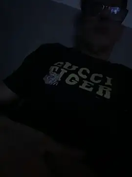 Snapshot of Jujojook chatting on 10-10-25, 01:50 Jujojook online show from 10-10-25, 01:50