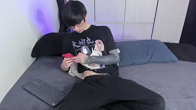 Aventure Twinks online show from 02-02-25, 05:58