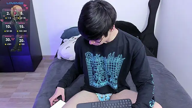 Aventure Twinks online show from 03-23-25, 04:05