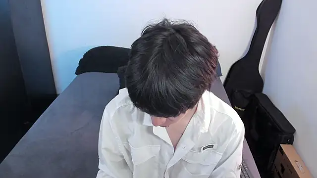Aventure Twinks online show from 04-23-26, 10:33