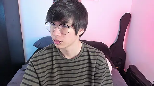 Aventure Twinks online show from 12-05-25, 05:11