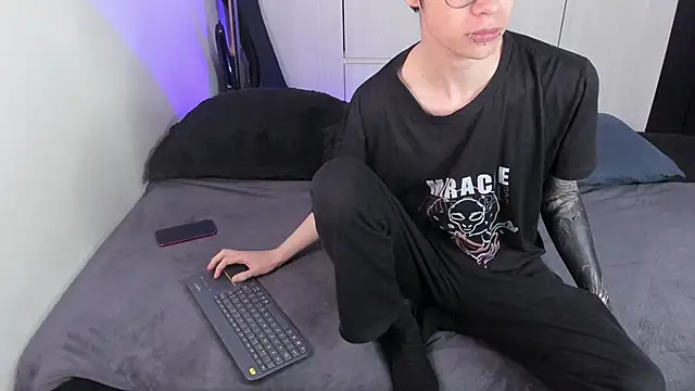 Aventure Twinks online show from 01-21-25, 01:43