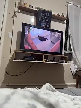 Jhonnygh12 online show from 10-29-25, 01:59