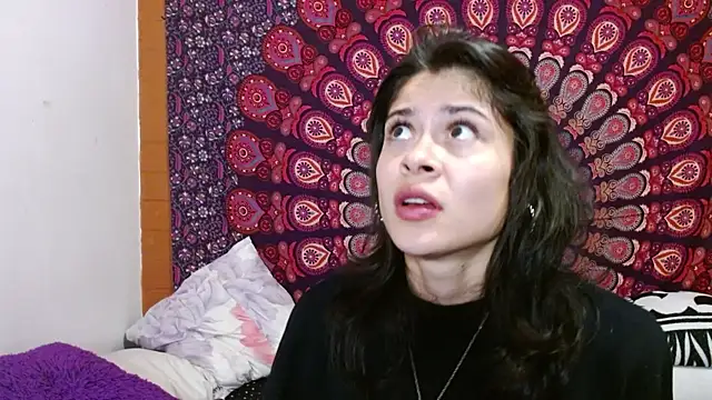 AbbySccott online show from 12-18-25, 12:05