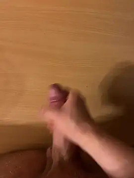 Snapshot of luca20233 chatting on 01-12-25, 07:53 luca20233 online show from 01-12-25, 07:53