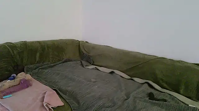 Snapshot of cderikabitche chatting on 02-19-25, 10:20 cderikabitche online show from 02-19-25, 10:20