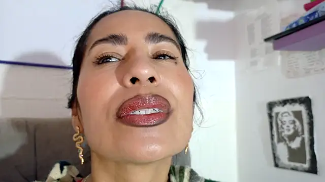 fantasty nylon online show from 11-13-25, 11:47