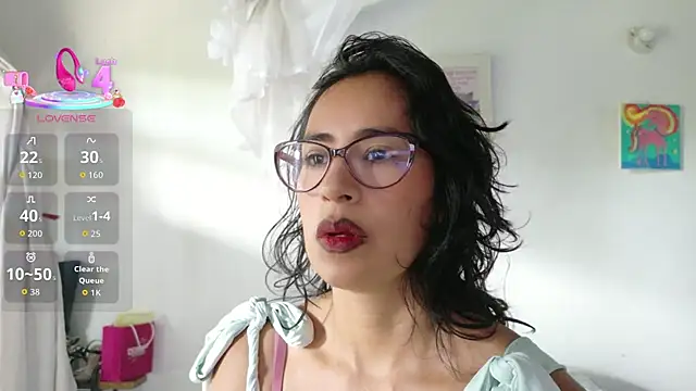 Snapshot of fantasty_nylon chatting on 07-16-26, 01:52 fantasty nylon online show from 07-16-26, 01:52