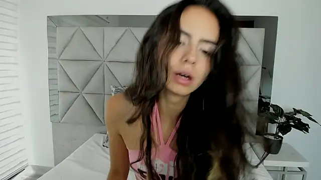 Snapshot of nina_pons chatting on 03-05-25, 09:48 nina pons online show from 03-05-25, 09:48