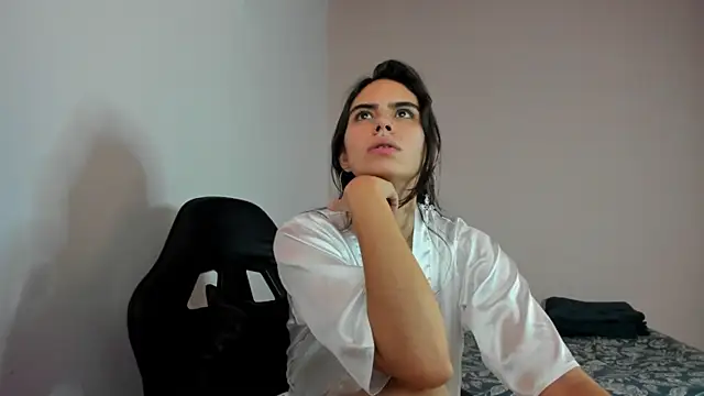 nina pons online show from 03-17-26, 07:39