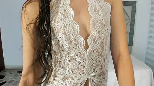 nina pons online show from 10-29-25, 10:42