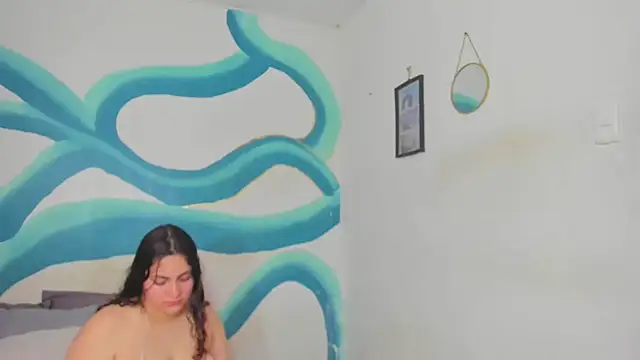 Snapshot of Hells_bells chatting on 03-17-25, 11:42 Hells bells online show from 03-17-25, 11:42
