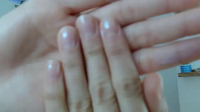 Snapshot of reaLISStic chatting on 09-21-25, 03:50 reaLISStic online show from 09-21-25, 03:50