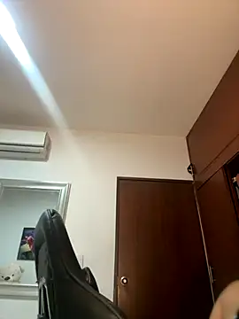 ZarahEvans online show from 10-30-25, 07:55