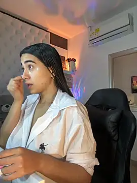 ZarahEvans online show from 11-08-25, 07:17