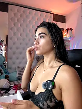 ZarahEvans online show from 11-04-25, 07:28