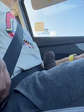 RoodoggXL online show from 12-17-25, 06:35