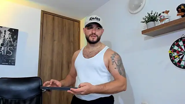 AndrewDiaz online show from 10-10-25, 04:46