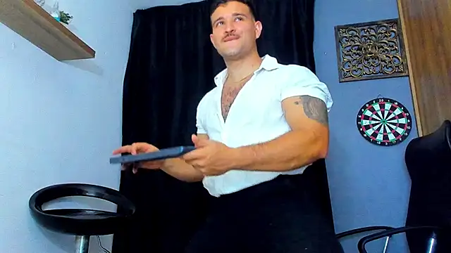 Snapshot of AndrewDiaz chatting on 06-07-26, 01:11 AndrewDiaz online show from 06-07-26, 01:11