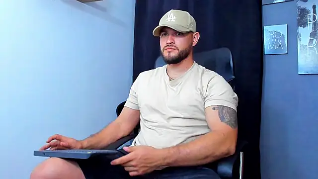 AndrewDiaz online show from 12-01-25, 04:02