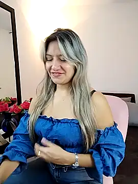 Snapshot of valeriahunter1 chatting on 09-27-25, 10:49 valeriahunter1 online show from 09-27-25, 10:49