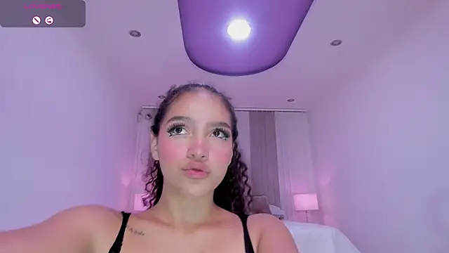 anahi curlie1 online show from 02-04-25, 09:49