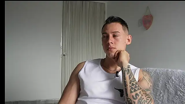 Muscle King Cum online show from 05-13-26, 01:18