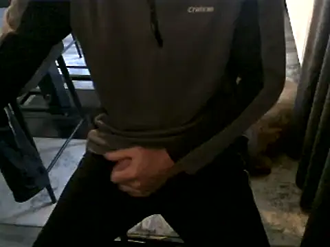 hornyman18cm39 online show from 09-09-25, 02:15