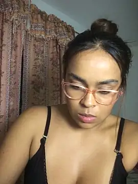 JuanaSimons online show from 12-05-25, 01:49