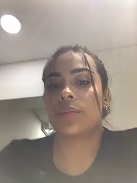 JuanaSimons online show from 02-05-25, 01:47