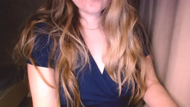 Snapshot of fiona_cute_2 chatting on 10-26-25, 07:25 fiona cute 2 online show from 10-26-25, 07:25