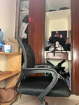 Candiey001 online show from 02-12-26, 01:05