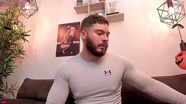 SebastianVilla  online show from 10-24-25, 11:04