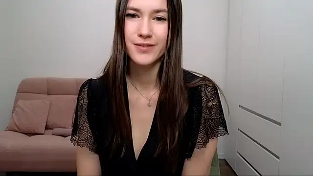 Snapshot of AliciaNewell chatting on 02-10-25, 12:08 AliciaNewell online show from 02-10-25, 12:08