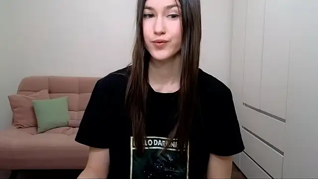Snapshot of AliciaNewell chatting on 03-10-25, 12:38 AliciaNewell online show from 03-10-25, 12:38