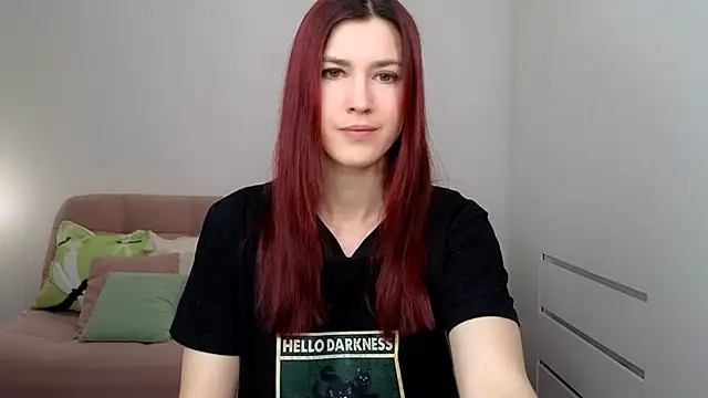 Snapshot of AliciaNewell chatting on 10-16-25, 06:32 AliciaNewell online show from 10-16-25, 06:32