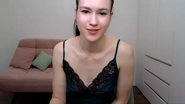 Snapshot of AliciaNewell chatting on 02-24-25, 02:48 AliciaNewell online show from 02-24-25, 02:48