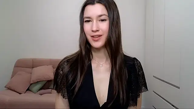 Snapshot of AliciaNewell chatting on 02-14-25, 08:21 AliciaNewell online show from 02-14-25, 08:21