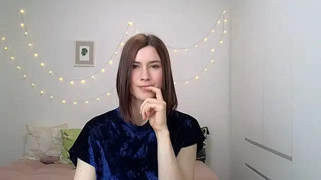 AliciaNewell online show from 06-13-26, 04:43