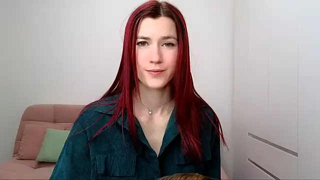 Snapshot of AliciaNewell chatting on 09-18-25, 05:32 AliciaNewell online show from 09-18-25, 05:32