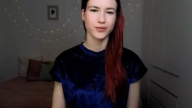 AliciaNewell online show from 04-04-26, 07:09