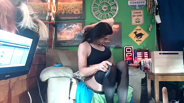 Brooke-lynn online show from 02-17-25, 09:13