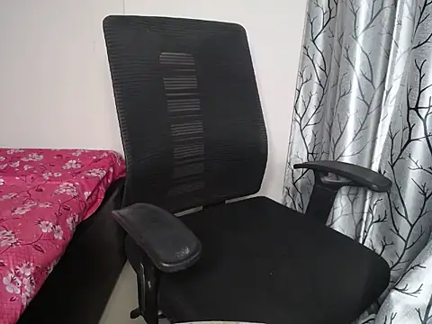 Naila00 online show from 02-28-26, 03:55